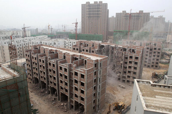 郑州8栋安置房封顶两月因质量问题拆除
