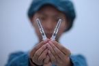 WHO预认证清单再添中国疫苗 如何翻越国际采购壁垒