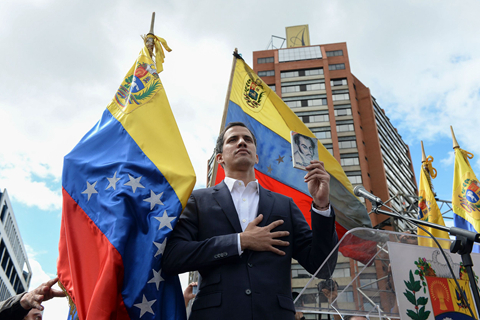 委内瑞拉反对派领袖自任临时总统 美国介入承