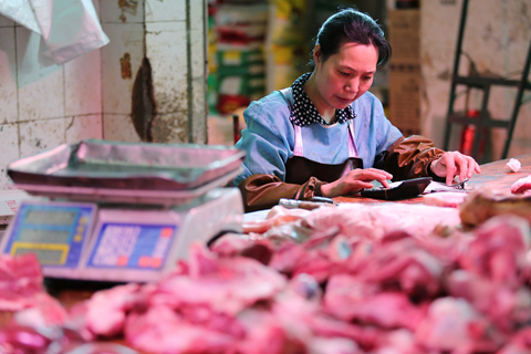 猪肉价格疯涨，哪些因素推动?会否影响货币政策?