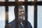埃及前总统穆尔西庭审中骤逝 玻璃笼中发言
