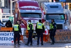 大量卡车司机抗议示威 加拿大渥太华进入紧急状态