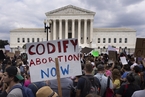 保障堕胎权基础遭最高法院推翻震撼全美 拜登吁不满者用选票表态