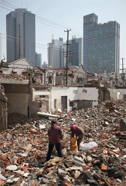 伴随着拆迁变法前行的步伐，中华大地上拆迁冲突有增无减