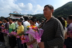 首批滞泰中国船员回国
