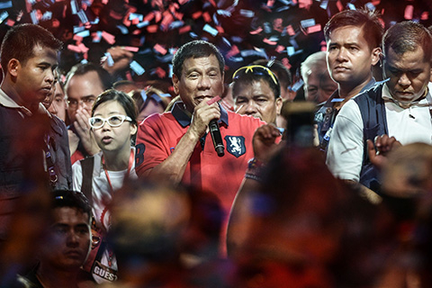 菲律宾总统大选 杜特尔特获胜在望
