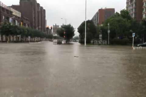【直播回放】北京房山区长阳暴雨致附近河水上涨