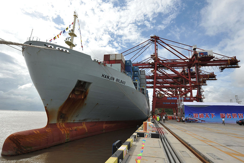 韩进海运宣布破产 全球航运业陷入短时混乱