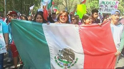 墨西哥爆发大规模反特朗普游行