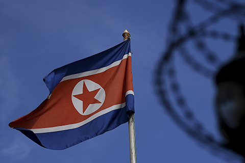 美航母将抵半岛 朝鲜再扣美国公民