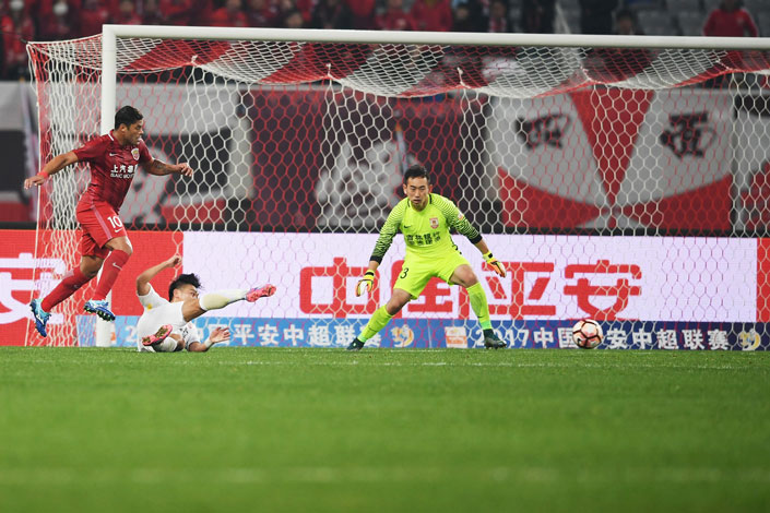 Shanghai SIPG FC defeated Changchun Yatai FC 5-1 in their first-round match during the 2017 Chinese Football Association Super League (CSL) in Shanghai on March 14. Photo: IC