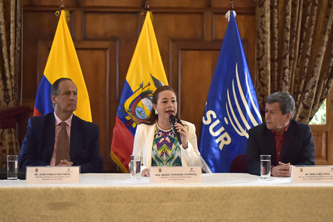 哥伦比亚政府与反政府武装签署临时停火协议