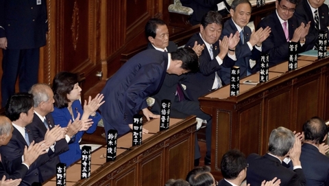 安倍再度当选日本首相 开启第四任期阁员全留任
