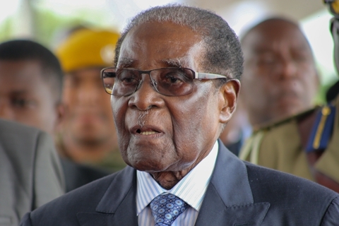 ​93岁穆加贝宣布“自愿”辞职  掌控津巴布韦37年后仓皇辞庙