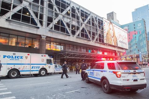 美国纽约曼哈顿发生爆炸4人受伤 嫌犯自伤已被捕