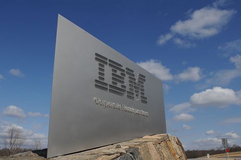 硬件业务向好 IBM营收近六年来首次增长