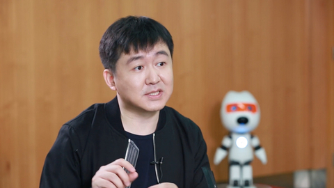 王小川：致力于以语言为核心的人工智能