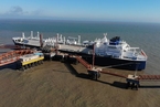 北极液化天然气项目出口中国首船抵达