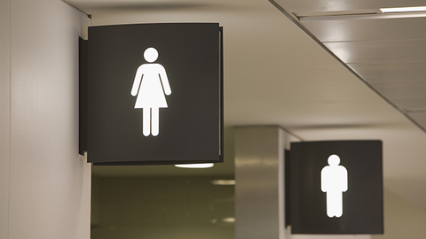 跨性别者用哪个洗手间？特朗普取消“前任”政策