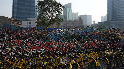 上海共享单车新规：三年强制报废