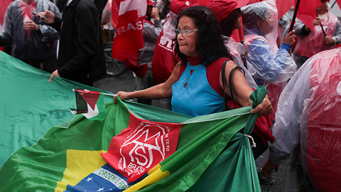 巴西总统内阁成员近三分之一卷入贪腐案