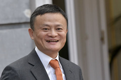 马云宣布一年后卸任阿里董事局主席 张勇接任