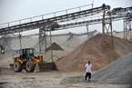 砂荒席卷全国 地方政府强制干预砂石市场