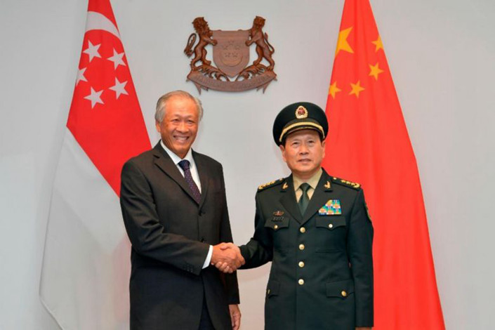 Singapore's Defence Minister Ng Eng Hen (left) meets China’s Defence Minister Wei Fenghe on May 29 in Singapore. Photo: Ministry of Defence