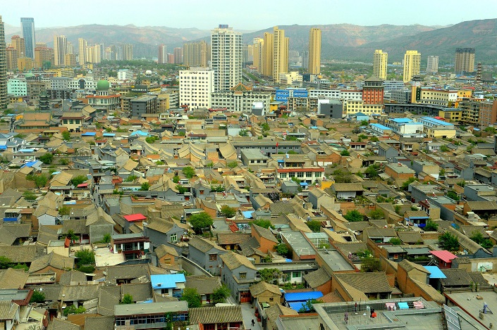 Linxia City, Gansu Province. Photo: VCG
