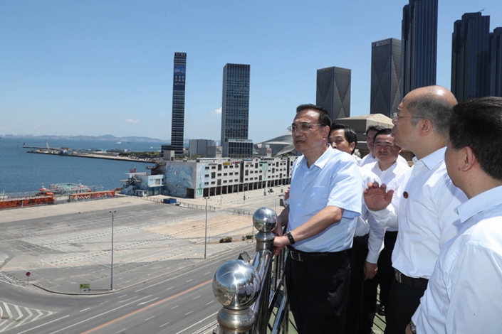 Chinese Premier Li Keqiang visits Dalian, Northeast China's Liaoning province on July 1. Photo: Xinhua