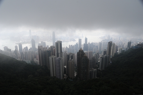 香港楼市风雨飘摇