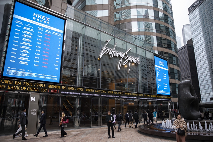 Hong Kong’s benchmark Hang Seng Index hit an intraday high of 30,280.12 on April 15, but has been trending lower for nearly four and a half months. It’s now down more than 15% from its peaks. Photo: VCG