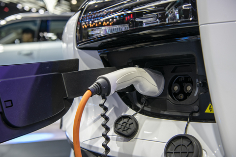 工信部：2025年新车销量新能源汽车需占四分之一