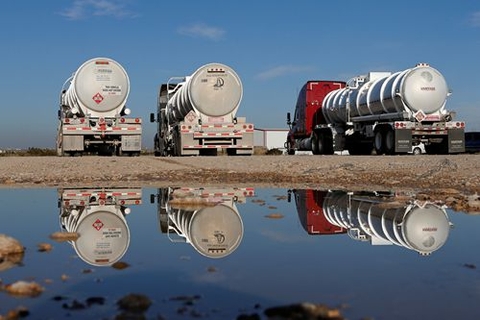 国际油价暴跌一月 美国首家页岩油企申请破产