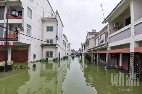 洪水直击|巢湖水位已超百年一遇标准 沿湖居民紧急转移