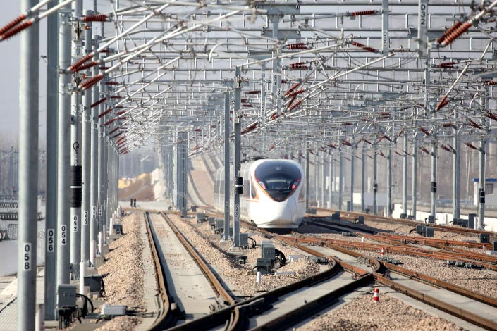 A high-speed train leaves a railway station in Lianyungang, East China’s Jiangsu province, on Feb. 8. Photo: VCG