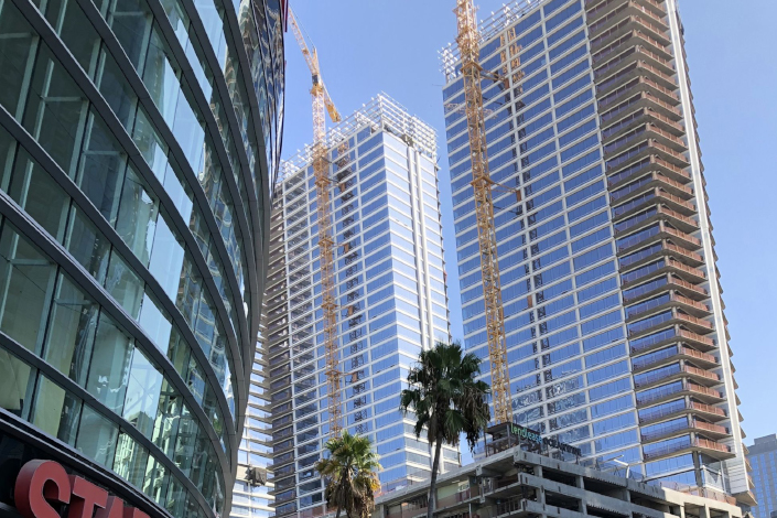 Construction has stalled at Oceanwide Plaza in Los Angeles. Photo: Bloomberg