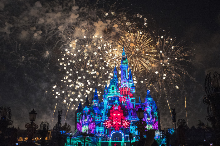 The Halloween fireworks show in Shanghai Disney Resort. Photo: VCG