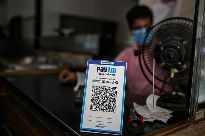 A restaurant advertises the use of the Paytm digital payment system in Mumbai, India, on July 17. Photo: VCG