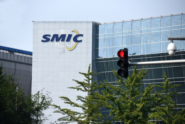 SMIC reported that revenue climbed 31% to $1.42 billion in the three months ended in September, beating the $1.39 billion average of analysts’ forecasts