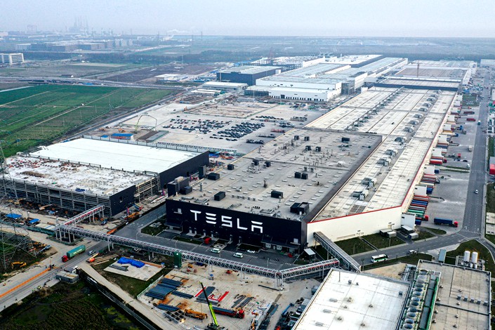 An aerial photo shows the Tesla Gigafactory in Shanghai's Lingang Industrial District on Oct. 23. Photo: VCG