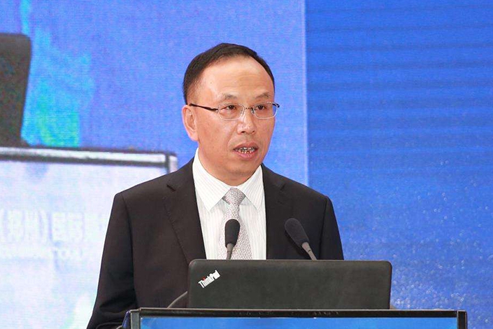 Chen Huaping is appointed the secretary of the Party Committee of the Shenzhen Stock exchange.