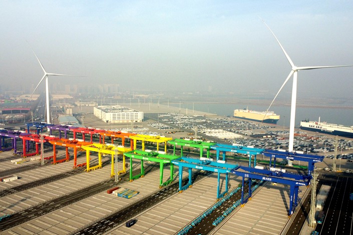 The world's first zero-carbon wharf smart green energy system was connected to the grid and generated electricity in  Tianjin on Dec. 15, 2021, . Photo: VCG