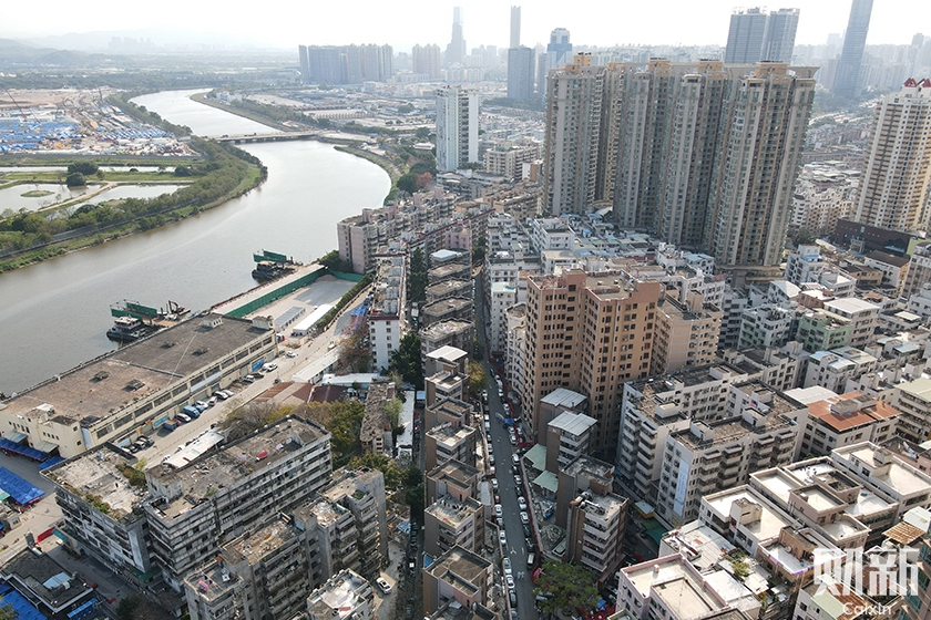 3月14日，赤尾村上步码头。赤尾村是深圳市福田区中的城中村，隔着深圳河与香港毗邻。