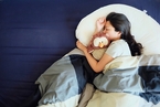 研究：亚洲人入睡时间更晚，睡眠时间更短