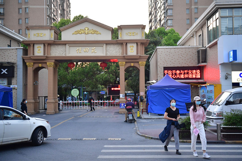 21日上海增11例死亡五日合计36例 新增感染再降至17486例