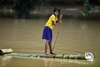 印度阿萨姆邦洪水受灾人数超过80万 已致24人死亡