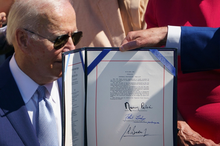 The CHIPS and Science Act of 2022 was signed by U.S. President Joe Biden on Aug. 9. Photo: VCG