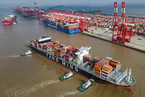 直面新加坡竞争 上海港投资550亿元建新集装箱码头 