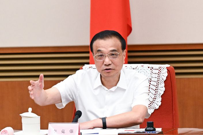 Annual contributions of up to 12,000 yuan paid into state-backed commercial personal pension accounts will be tax-deductible, and income tax will not be levied on any investment gains from the pension funds, according to decisions announced at a meeting chaired by Premier Li Keqiang. Photo: Xinhua
